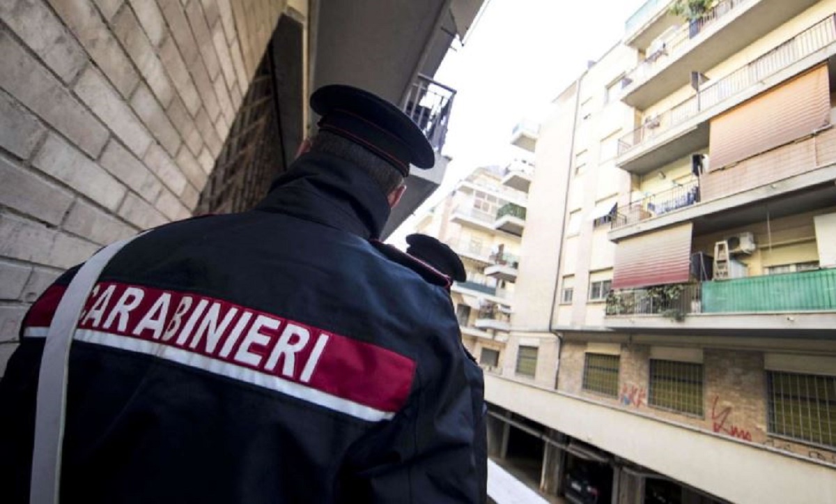 Sparatoria A Trieste In Via Carducci 8 Feriti Fermati Due Sospetti