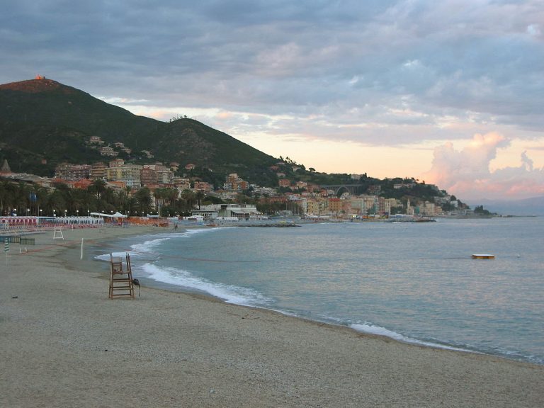 Ecco Una Breve Elenco Delle Migliori Spiagge Di Genova Ponente