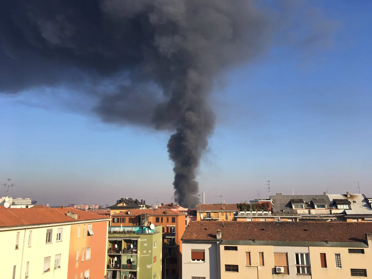 incendio milano 4