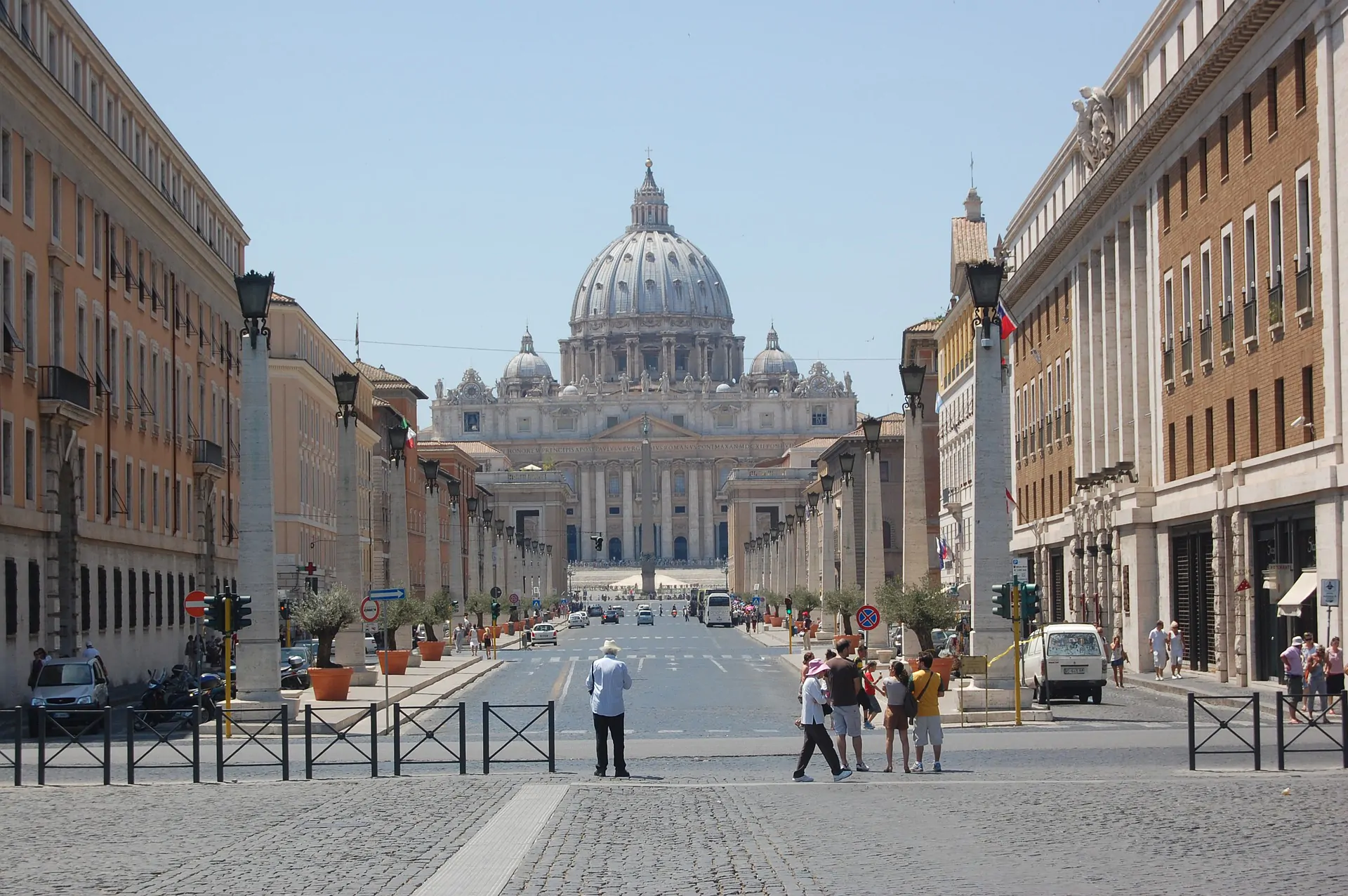 Allarme bomba in Vaticano