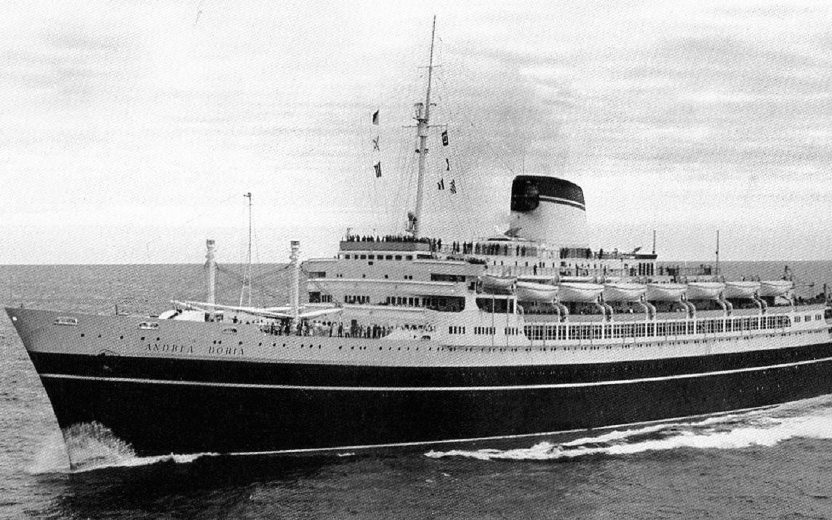 Andrea Doria, la nave affondata: le cause della tragedia 