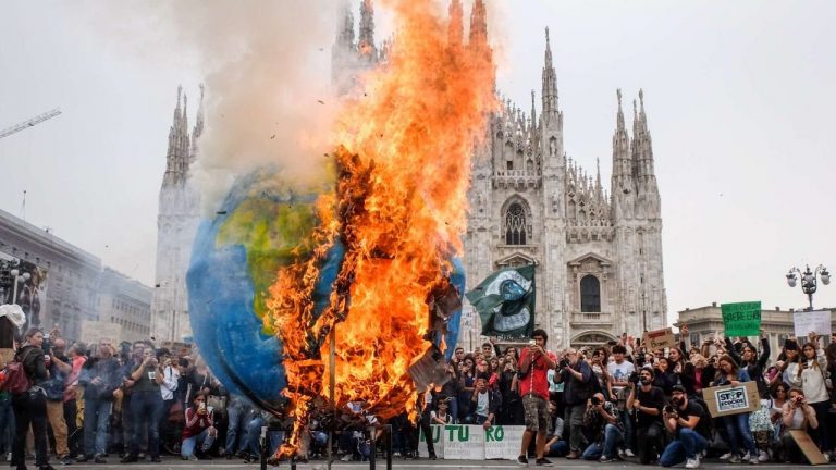 Fridays For Future Scrive Una Lettera A Beppe Sala Milano