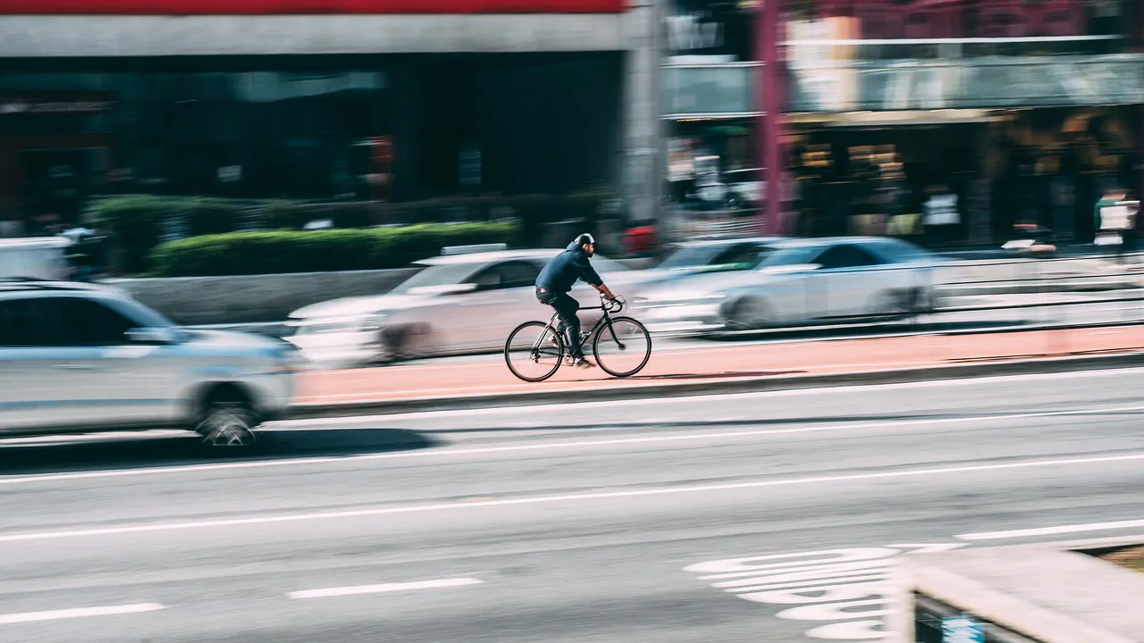 C'è giurisprudenza nel "rapporto stradale" fra automobilisti e ciclisti