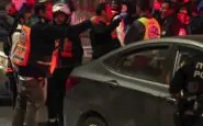 Auto sulla folla a Gerusalemme attentato