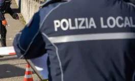 Sul posto è intervenuta la Polizia locale