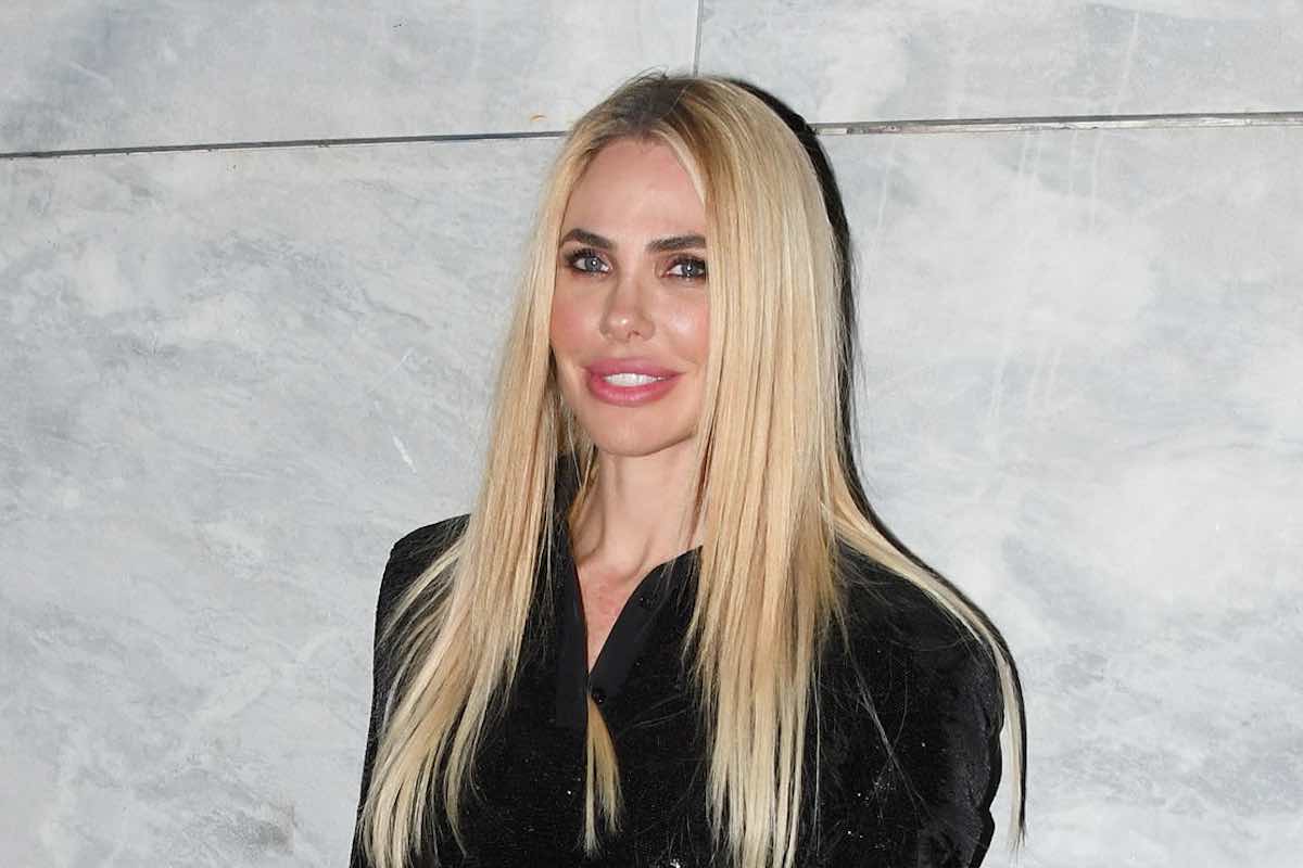 Ilary Blasi, dedica speciale a Michelle Hunziker sulla copia di