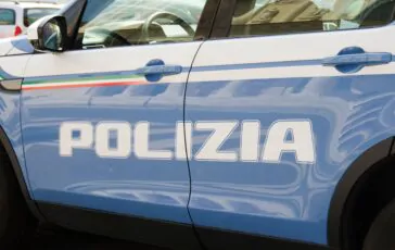 bombe carta polizia