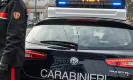 L'uomo, in evidente stato di ebbrezza, pare abbia appiccato l'incendio senza un reale motivo