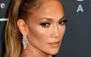 Continua la crisi per una delle coppie più tormentate di Hollywood: Ben Affleck trasloca mentre Jennifer Lopez è in vacanza in Italia.