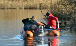 napoli morta ragazza kayak