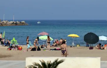 57enne morto sulla spiaggia in sardegna