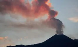 Eruzione Etna: aeroproto di Catania operativo