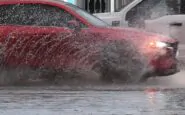 Si rompe una tubazione dell'acquedotto strada allagata a Fano