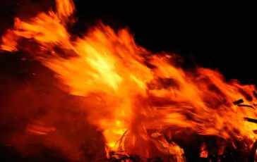 incendio nella cattedrale di Rouen