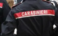 carabiniere di spalle