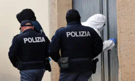 Per l'omicidio della donna non sono ancora stati individuati né il killer né l'arma del delitto né un possibile movente