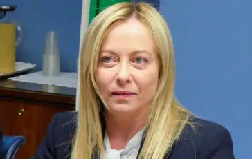 giorgia meloni dossierata