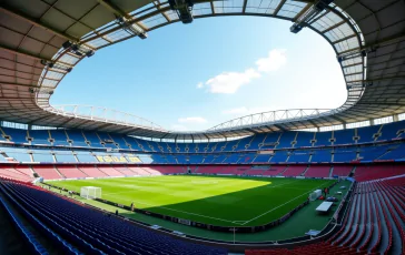 Tifosi del Crotone con striscioni dopo il Daspo