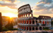 Turista con drone vicino al Colosseo di Roma