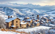 Panorama invernale di Castelluccio di Norcia con neve