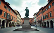 Statua di Elena Lucrezia Cornaro Piscopia a Padova