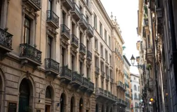 Arresto di un cittadino iraniano a Milano con polizia