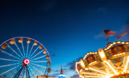 Giovane sbalzata da giostra al luna park di Ancona