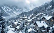 Immagine di maltempo in Italia con neve e vento durante il Natale