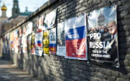 Manifesti pro Russia affissi a Torino da Italia Unita