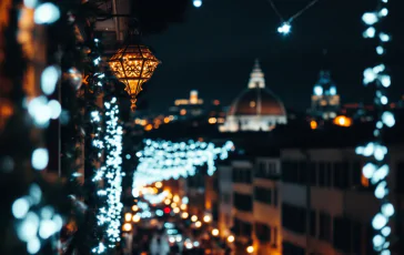 Firenze illuminata durante le festività natalizie