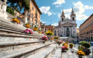 Papa Francesco accolto da tensione a Piazza di Spagna