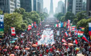 Manifestazione a Roma con cartelli contro ddl sicurezza