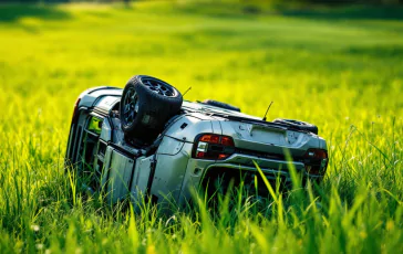 Incidente mortale alla periferia di Livorno con auto coinvolte