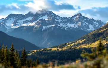 Panorama di Roccaraso affollato da turisti