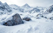 Tre scialpinisti travolti da una valanga sulle Alpi