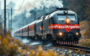 Evacuazione passeggeri da un treno Frecciargento in fiamme