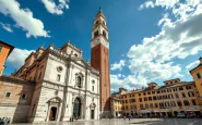 Giovani campanari mentre suonano le campane in un evento