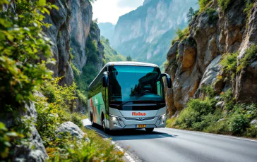 Pullman Flixbus incastrato in Val Fresca durante disagi