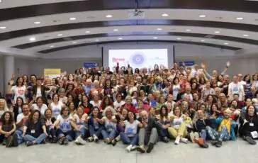 L'istituto italiano celebra con un flash mob, per diffondere benessere