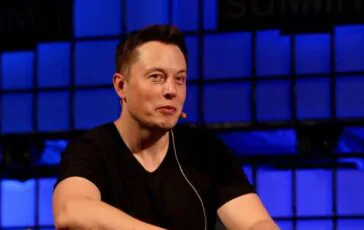 Elon Musk, dichiara su Starlink